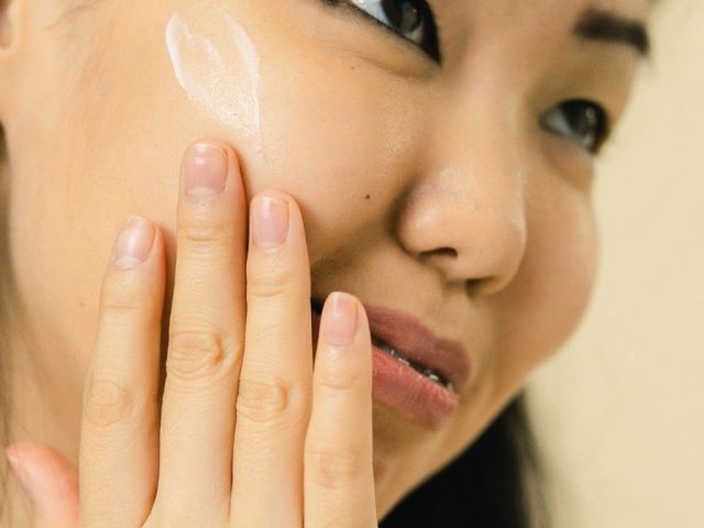 Coconut Oil for Acne: Does It Help or Cause Breakouts?