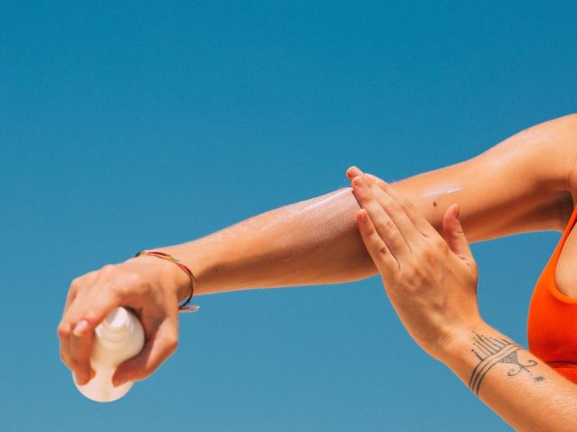 Coconut Oil for Sunburn: Does It Help? (Timing Matters)