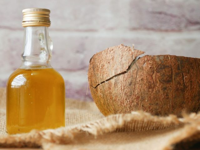 Coconut Oil for Weight Loss: What the Science Really Says