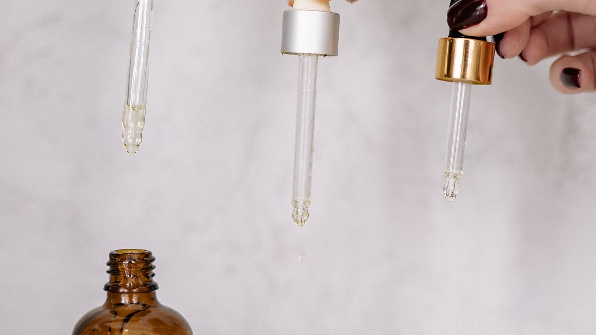 Fractionated coconut oil MCT carrier oil